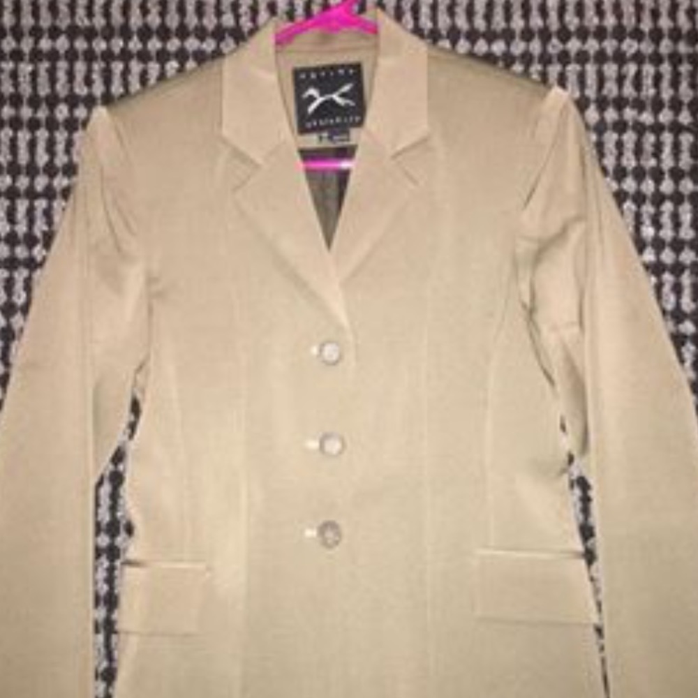 Equine athletics hunt coat